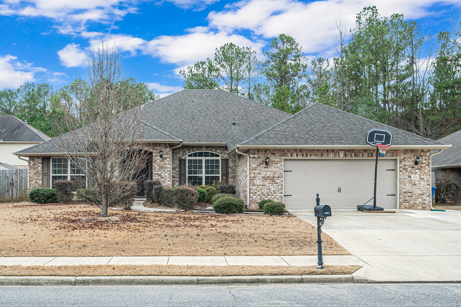 Virtual Tour of Birmingham Metro Real Estate Listing For Sale | 4301 Old Cahaba Parkway, Helena, AL 35080
