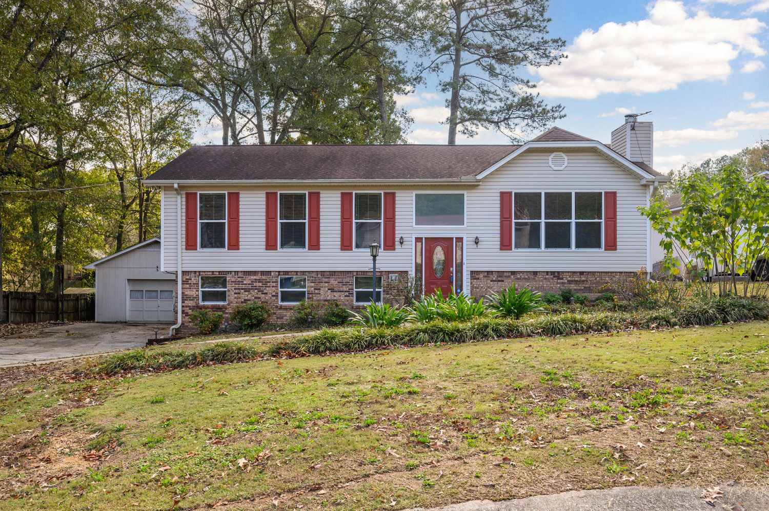 Virtual Tour of Birmingham Metro Real Estate Listing For Sale | 1213 6th Avenue NW, Alabaster, AL 35007