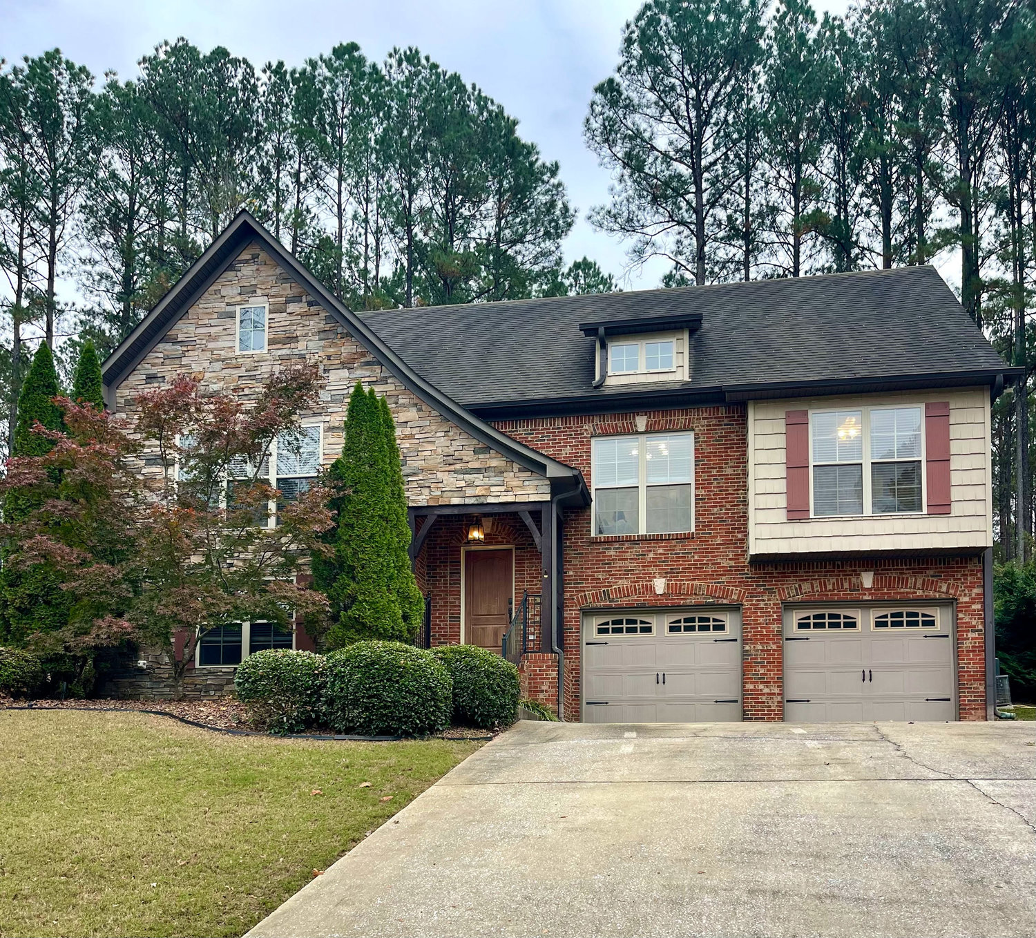 Virtual Tour of Birmingham Metro Real Estate Listing For Sale | 156 Lauchlin Lane, Pelham, AL 35124