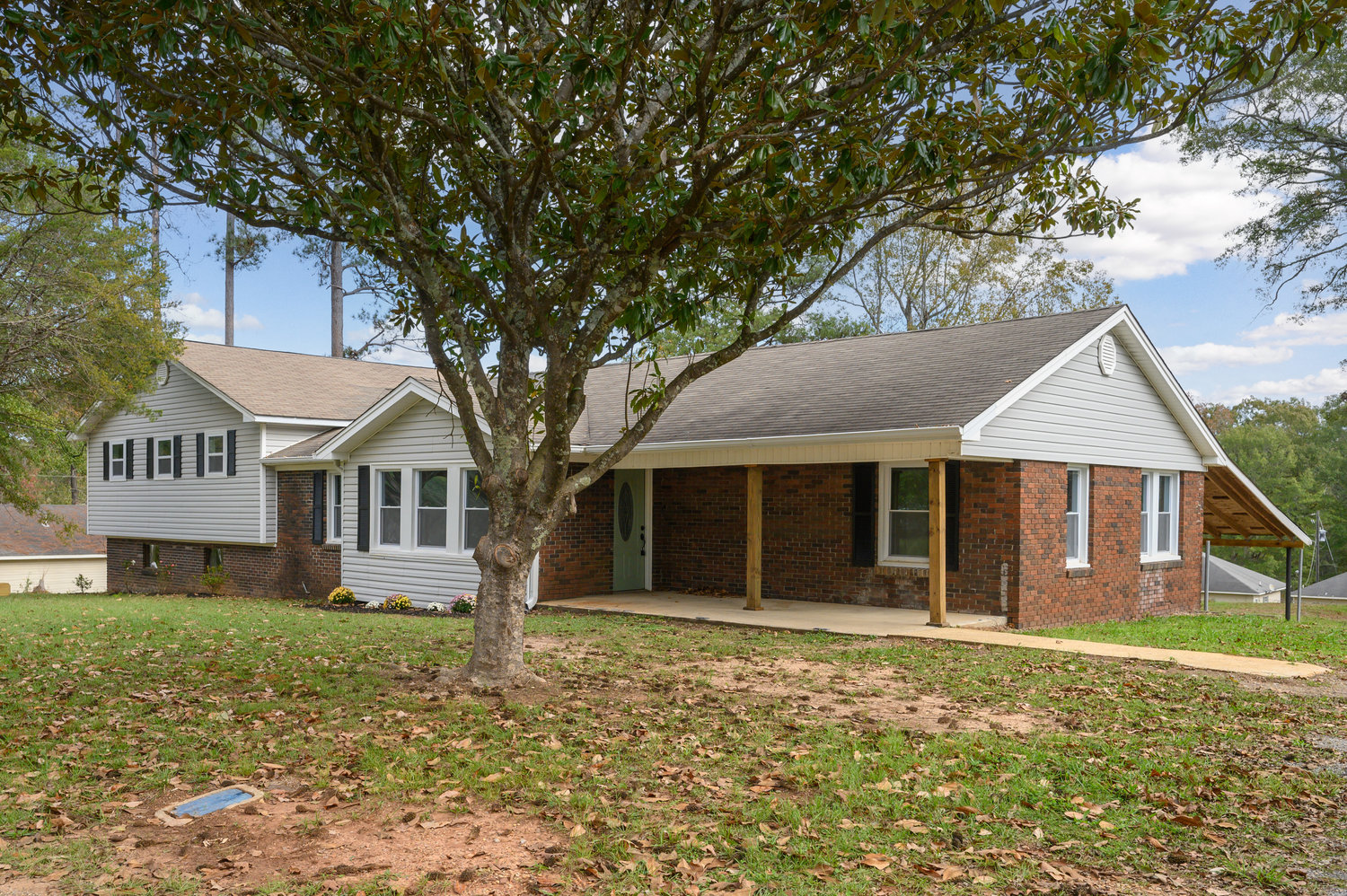 Virtual Tour of Birmingham Metro Real Estate Listing For Sale | 233 Statesville Road, West Blocton, AL 35184