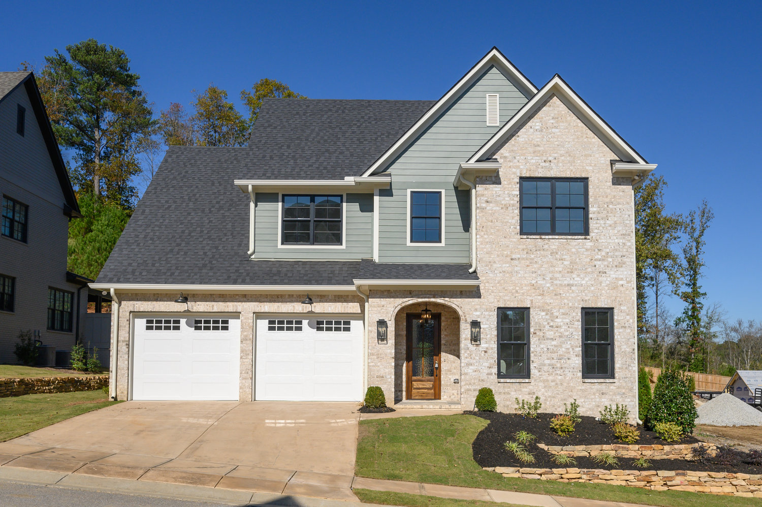 Virtual Tour of Birmingham Metro Real Estate Listing For Sale | 809 Southbend Lane, Vestavia Hills, AL 35216